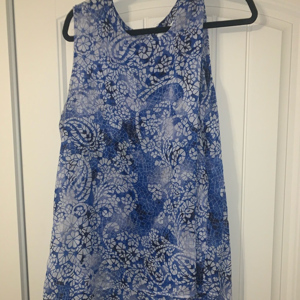 Blue patterned tank top